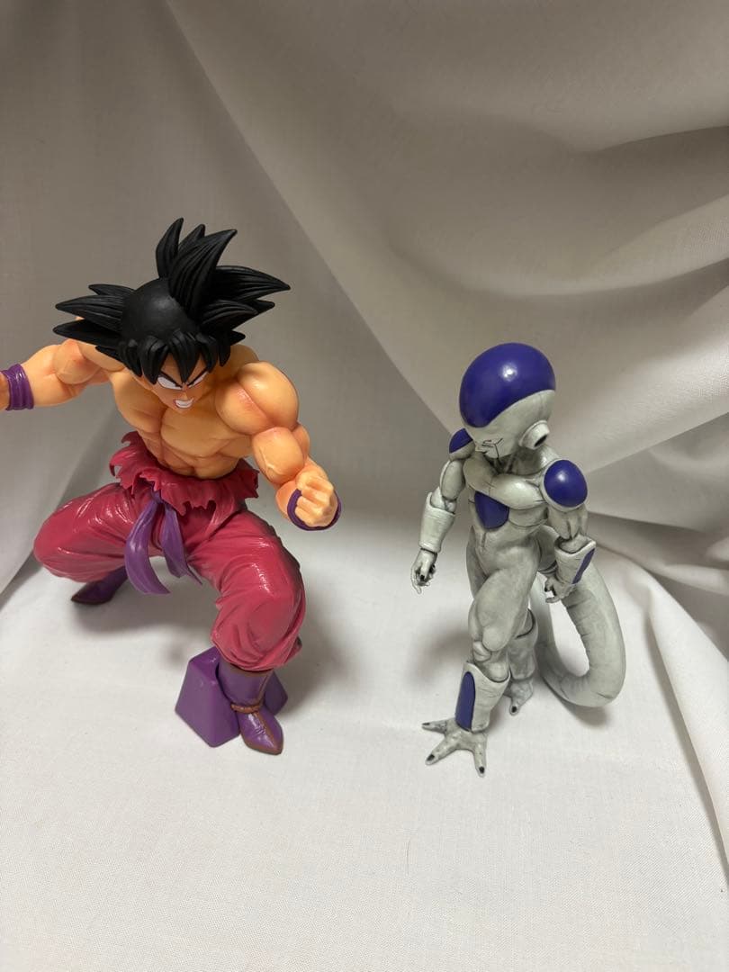 ドラゴンボール　SOLID EDGE WORKS THE出陣フリーザ ＋孫悟空