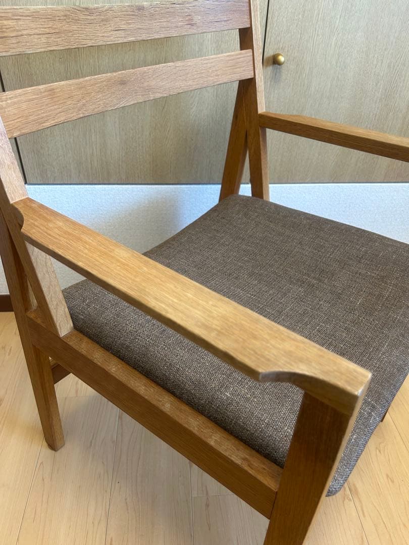 karf standard label アームチェア　ダイニングチェア　①