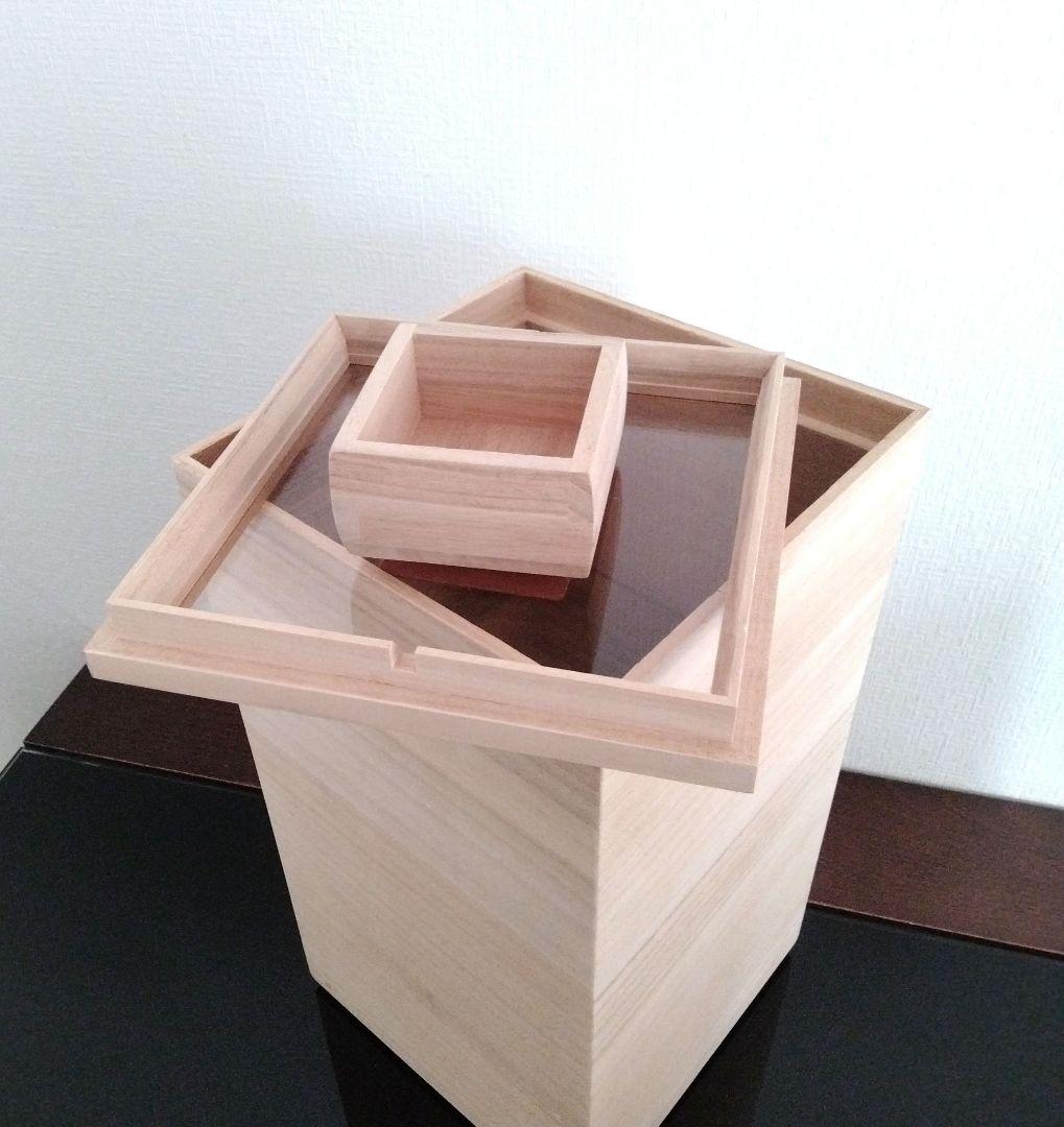 【みるく】【ほぼ未使用】桐箱の米びつ 10kg 1合枡付き 米櫃 おしゃれ