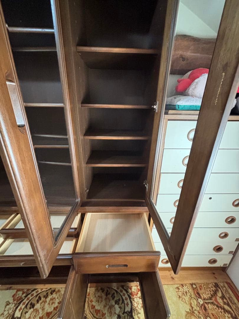 食器棚/本棚/箪笥/収納棚/木製棚/ ガラス扉 ヴィンテージ家具 『 引取希望』