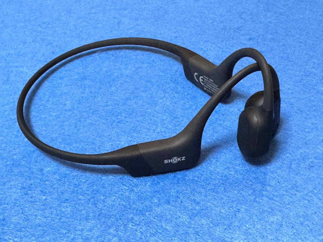 ハードケース付き SHOKZ OPENRUN 骨伝導イヤホン
