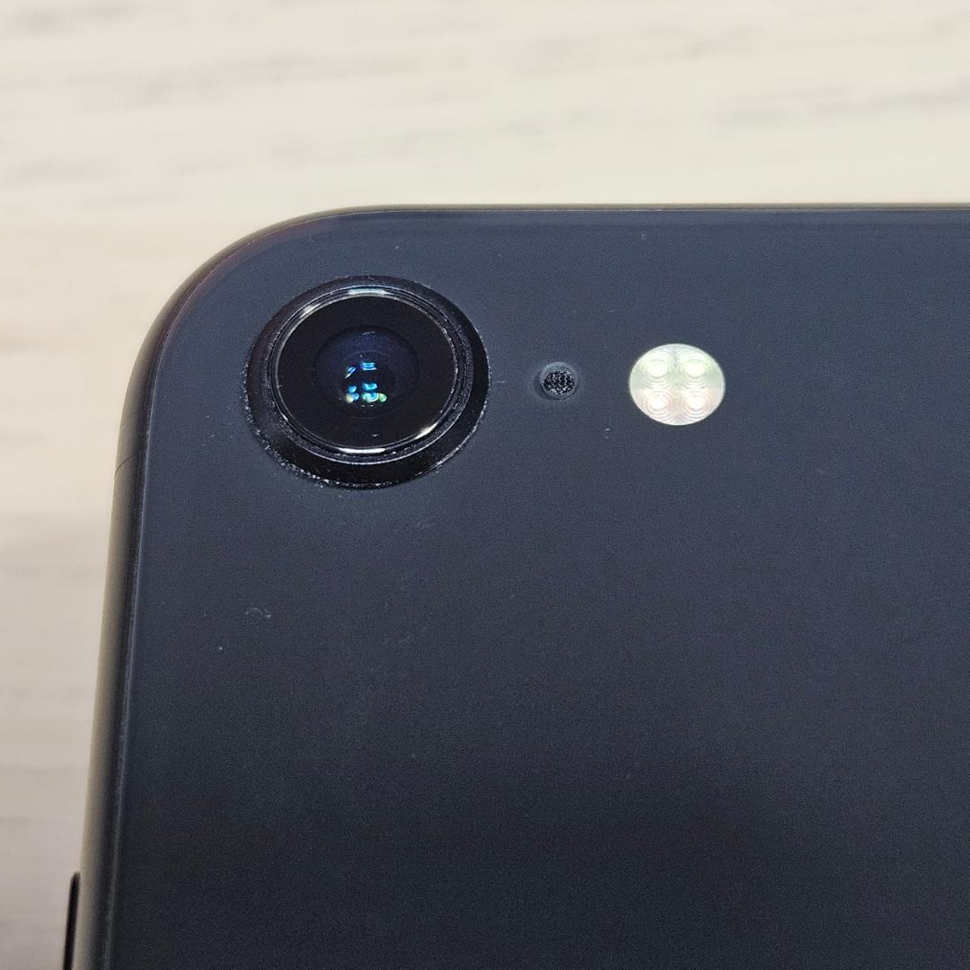 【美品】iPhone SE 第2世代 128GB ブラック