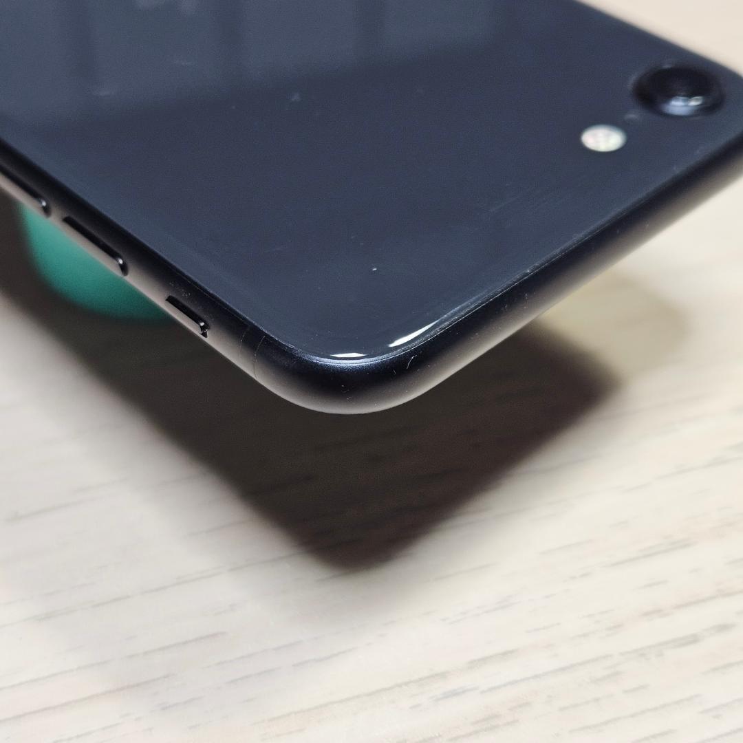 【美品】iPhone SE 第2世代 128GB ブラック