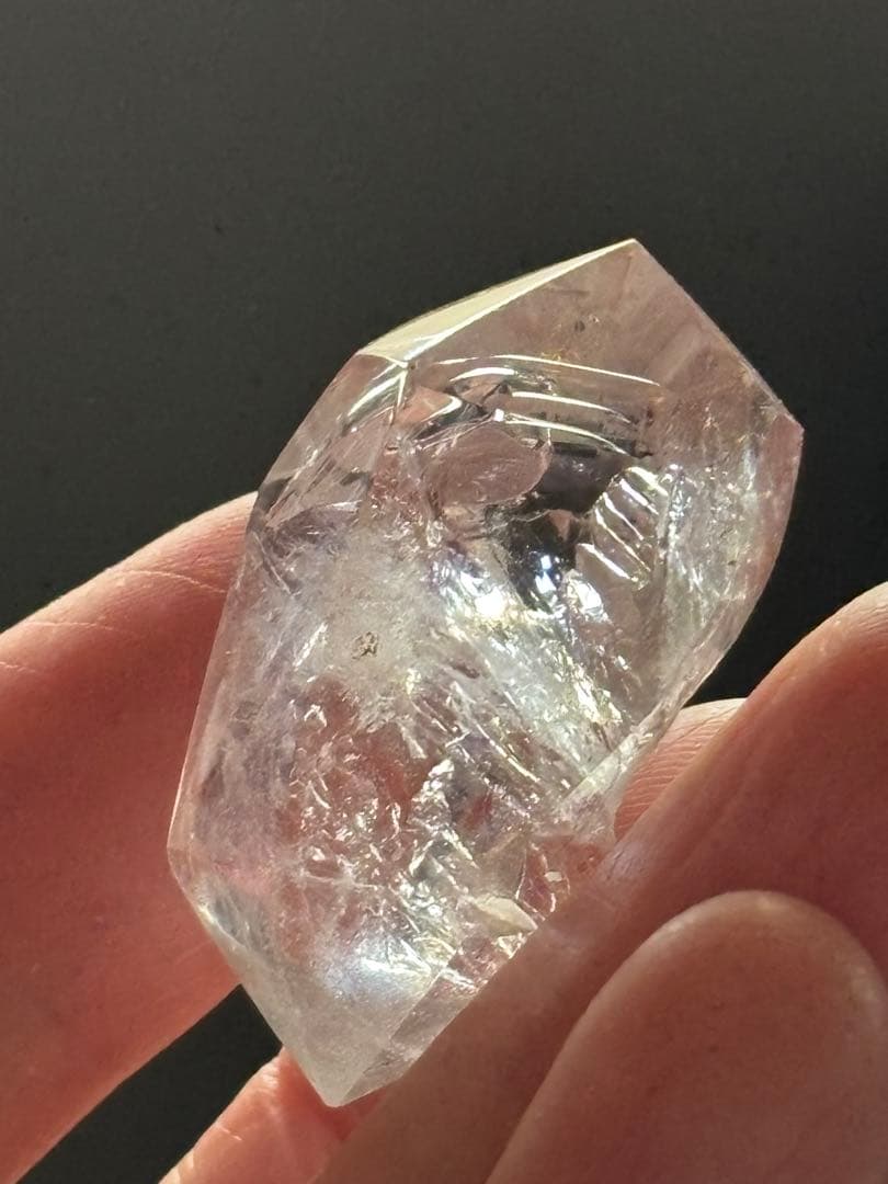 水入り水晶　気泡大きめ　エンハイドロ　15g 透明度高い　お守り　持ち歩きにも