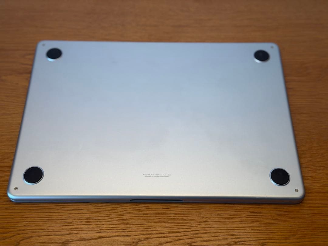 MacBook Air 13インチ M4 2025 32GB / 1TB SSD