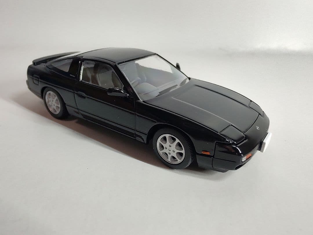 トミカリミテッドヴィンテージネオ 日産 180SX TYPE-II 2台セット