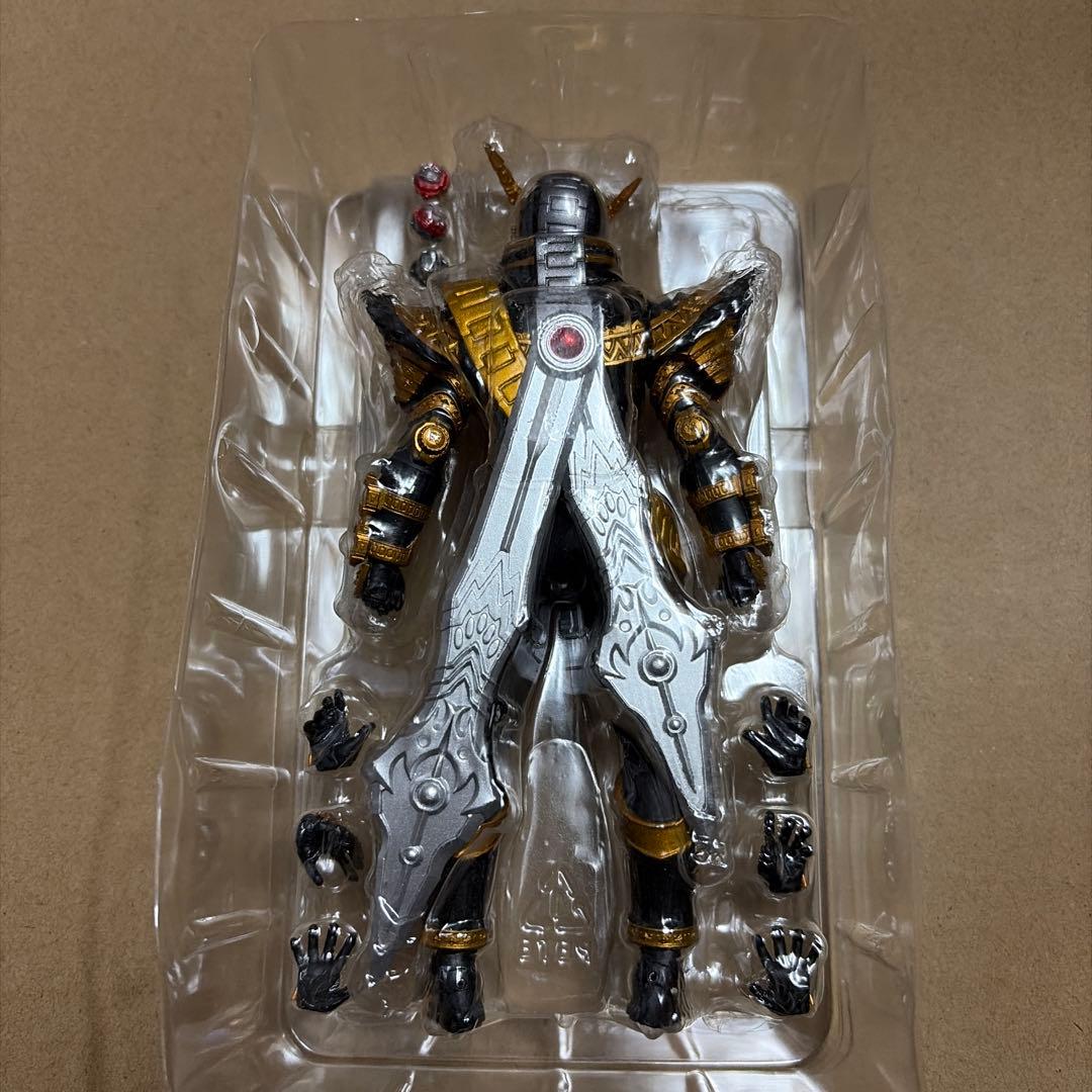 S.H.Figuarts　仮面ライダーオーマジオウ
