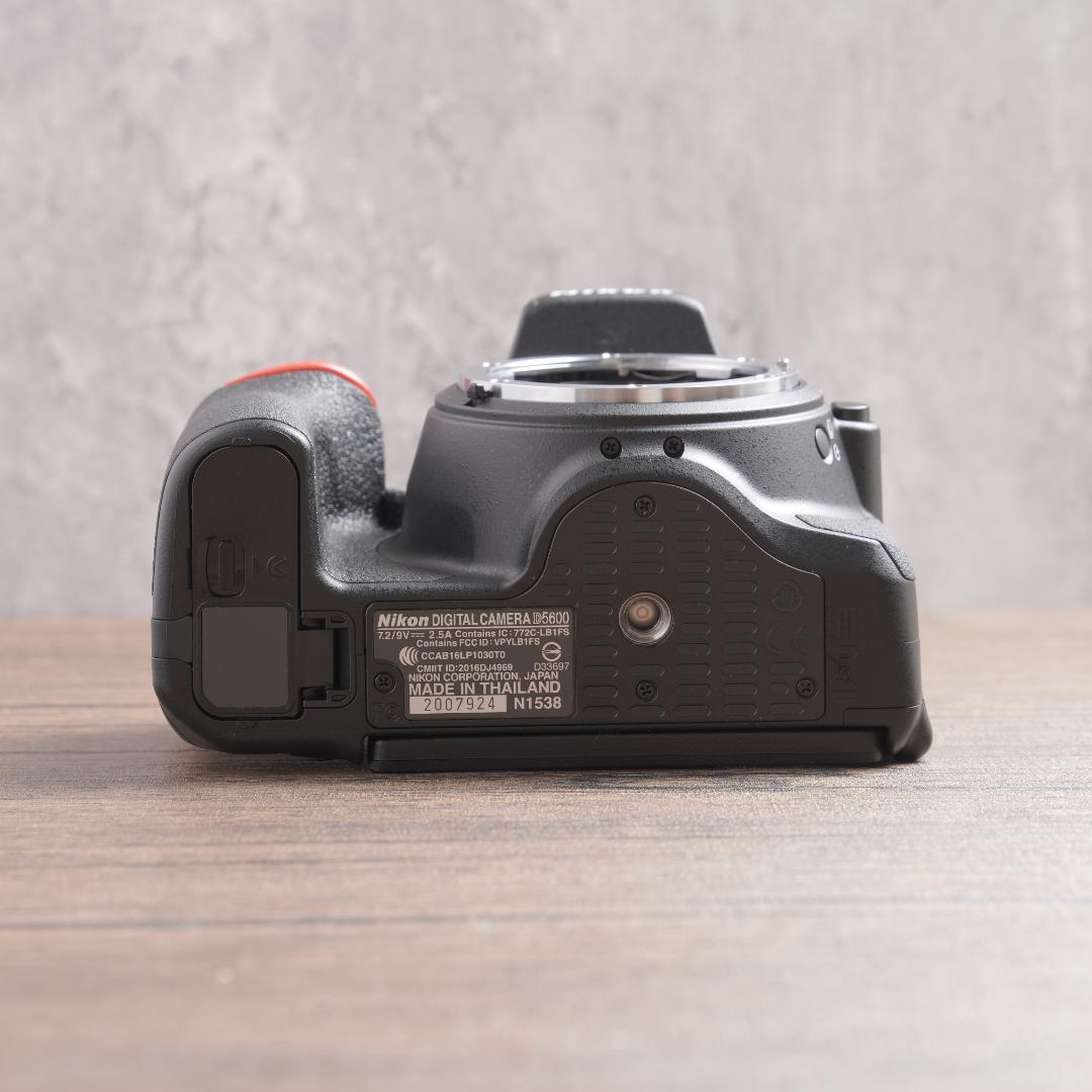 おまけなし！ショット数26回で新品レベル✨Nikon D5600　944
