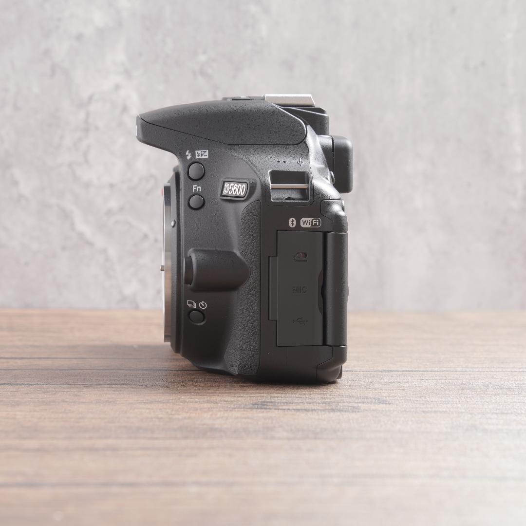 おまけなし！ショット数26回で新品レベル✨Nikon D5600　944