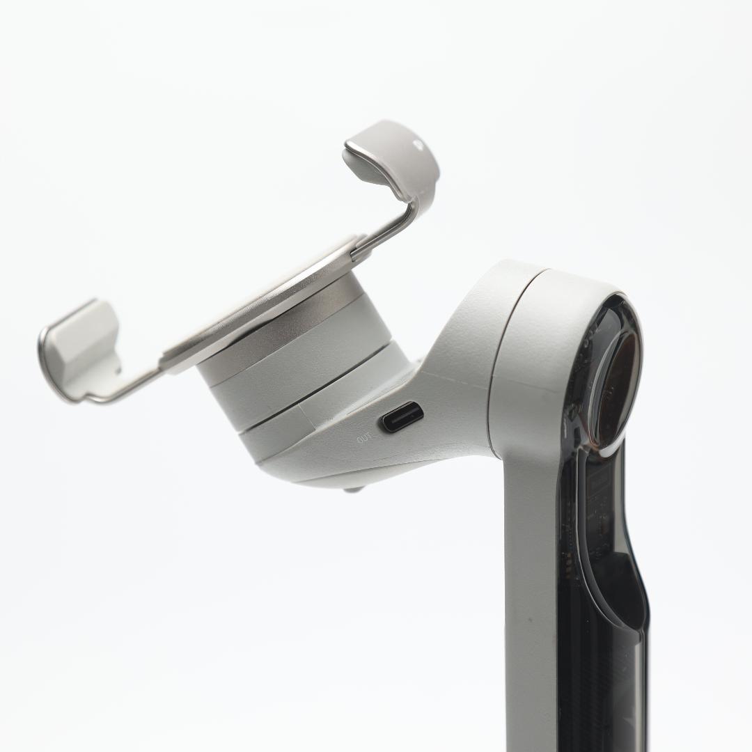 【美品】Insta360 Flow スマホ用ジンバル 3軸手ブレ補正 AI追尾