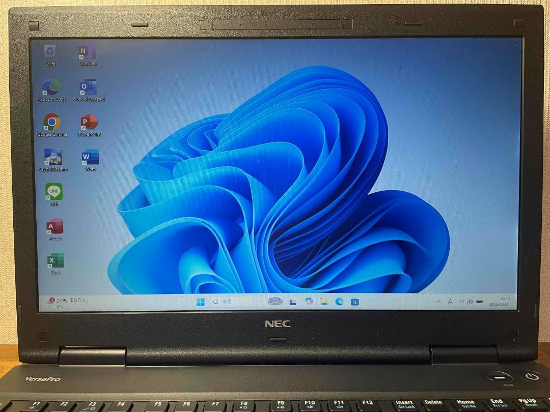 Win11 Office搭載 VersaPro メモリ8GB SSD240GB