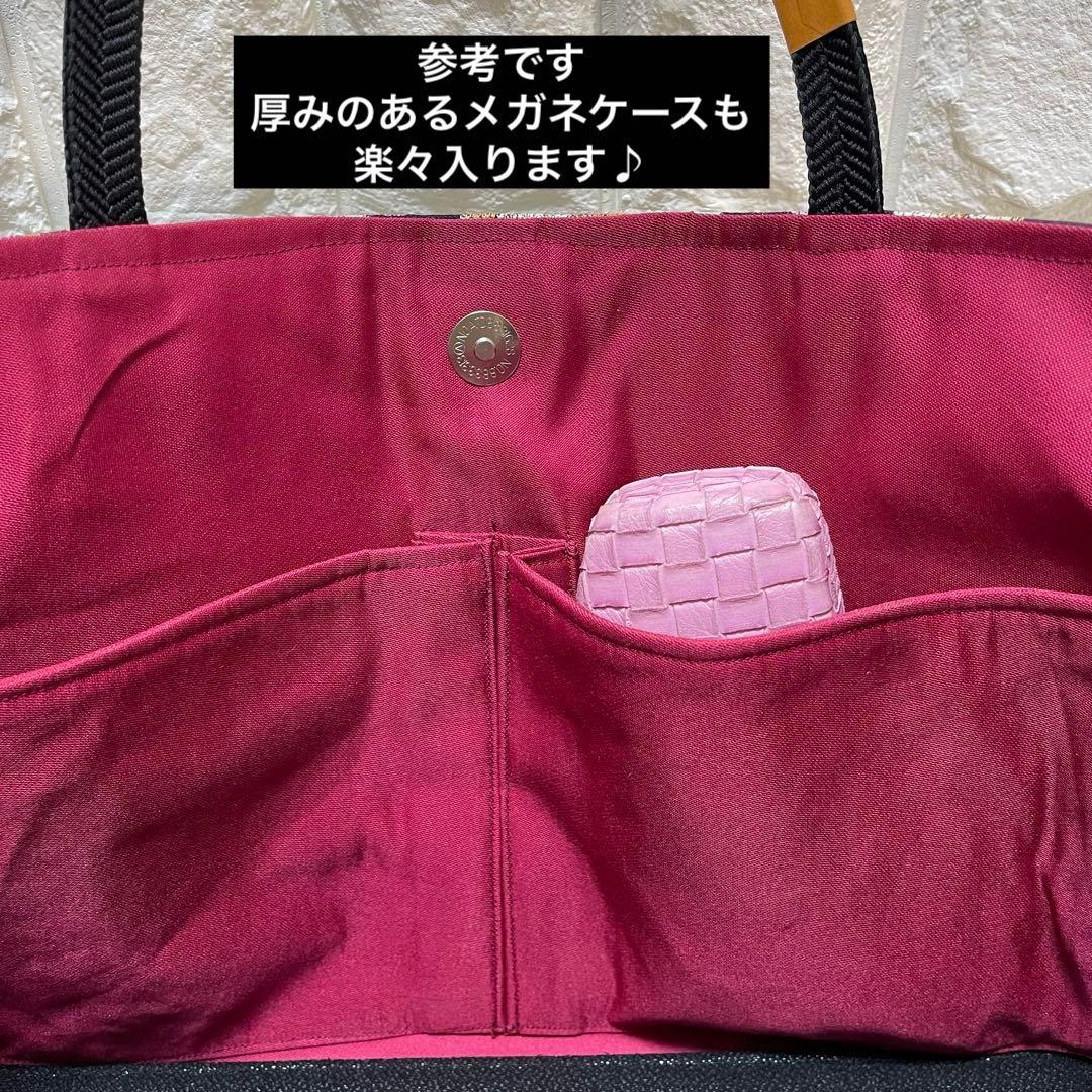 a帯リメイクバッグ【美品】✿桜✿花びら金糸箔黒 正絹帯(大サイズ)Dカン・底板