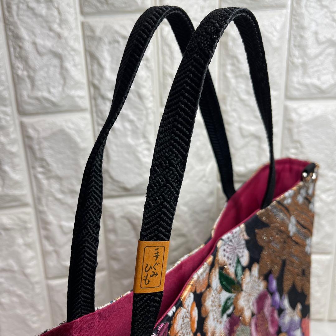 a帯リメイクバッグ【美品】✿桜✿花びら金糸箔黒 正絹帯(大サイズ)Dカン・底板