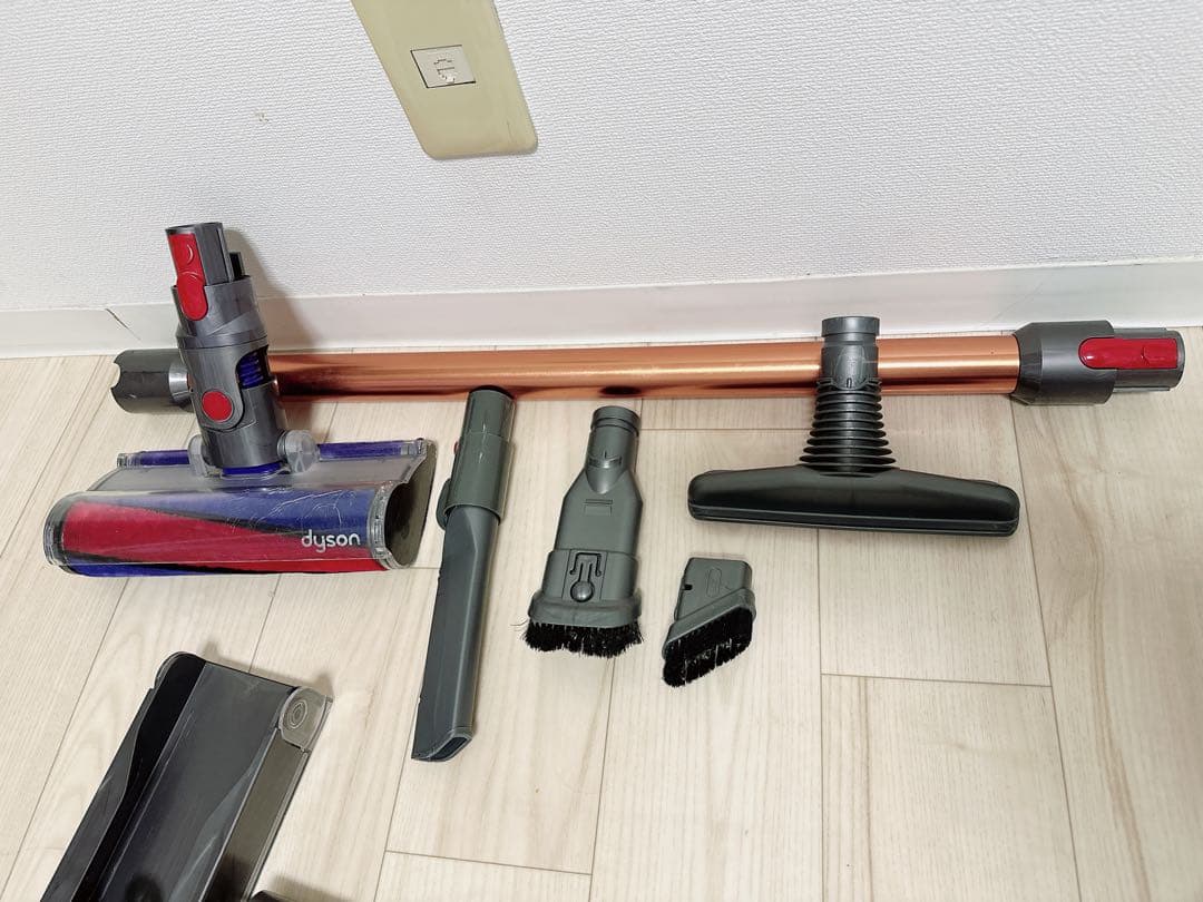 Dyson ダイソン掃除機V10