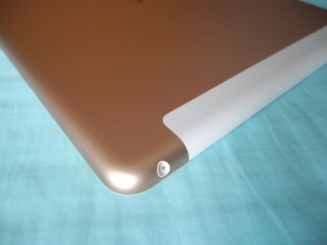 美品 第6世代iPad 128GB