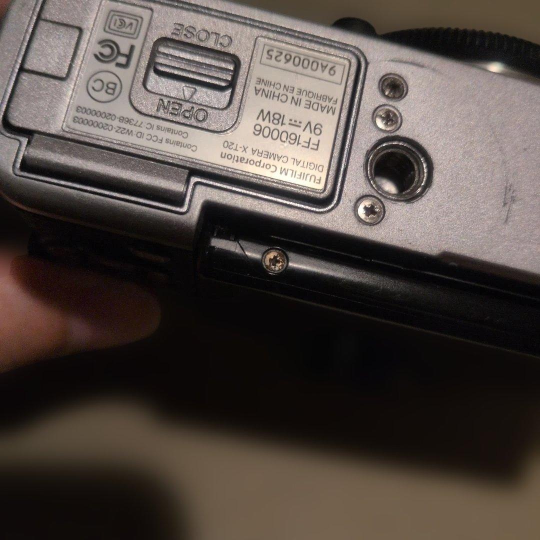 FUJIFILM X-T20 ミラーレスカメラ