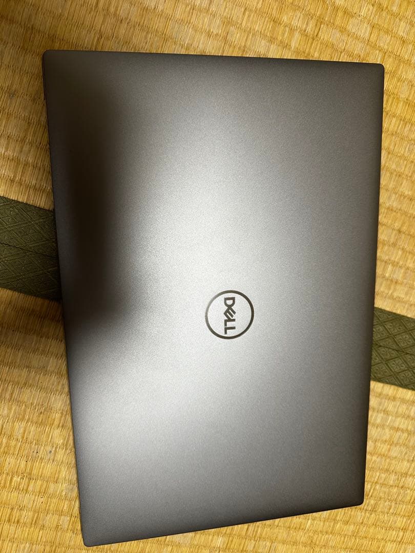 Dell Precision 5550 シルバー 本体 ACアダプター付き