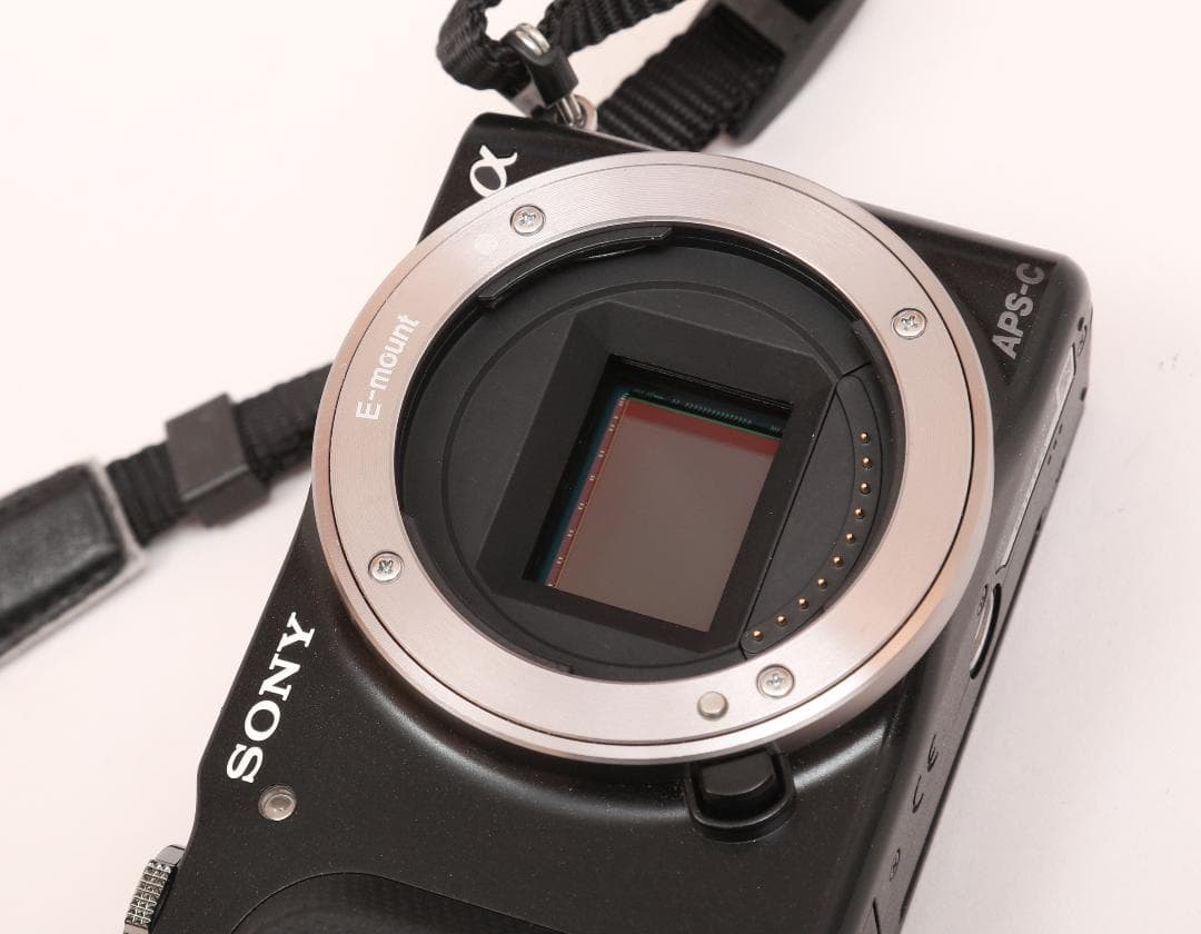 ソニー NEX-3N　16-50mm F3.5-5.6レンズ付き
