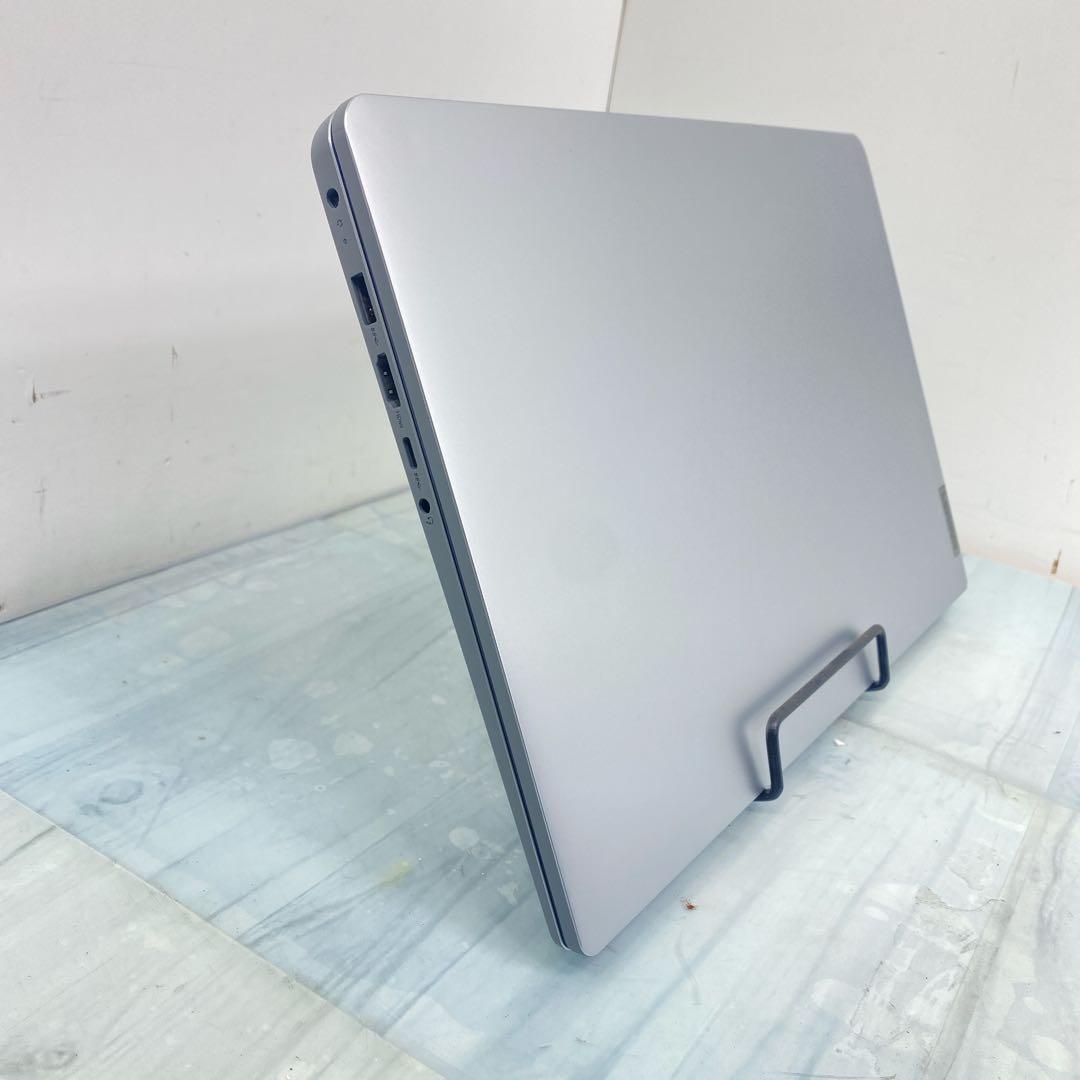 Windowsノート本体 Lenovo IdeaPad 1 15AMN7