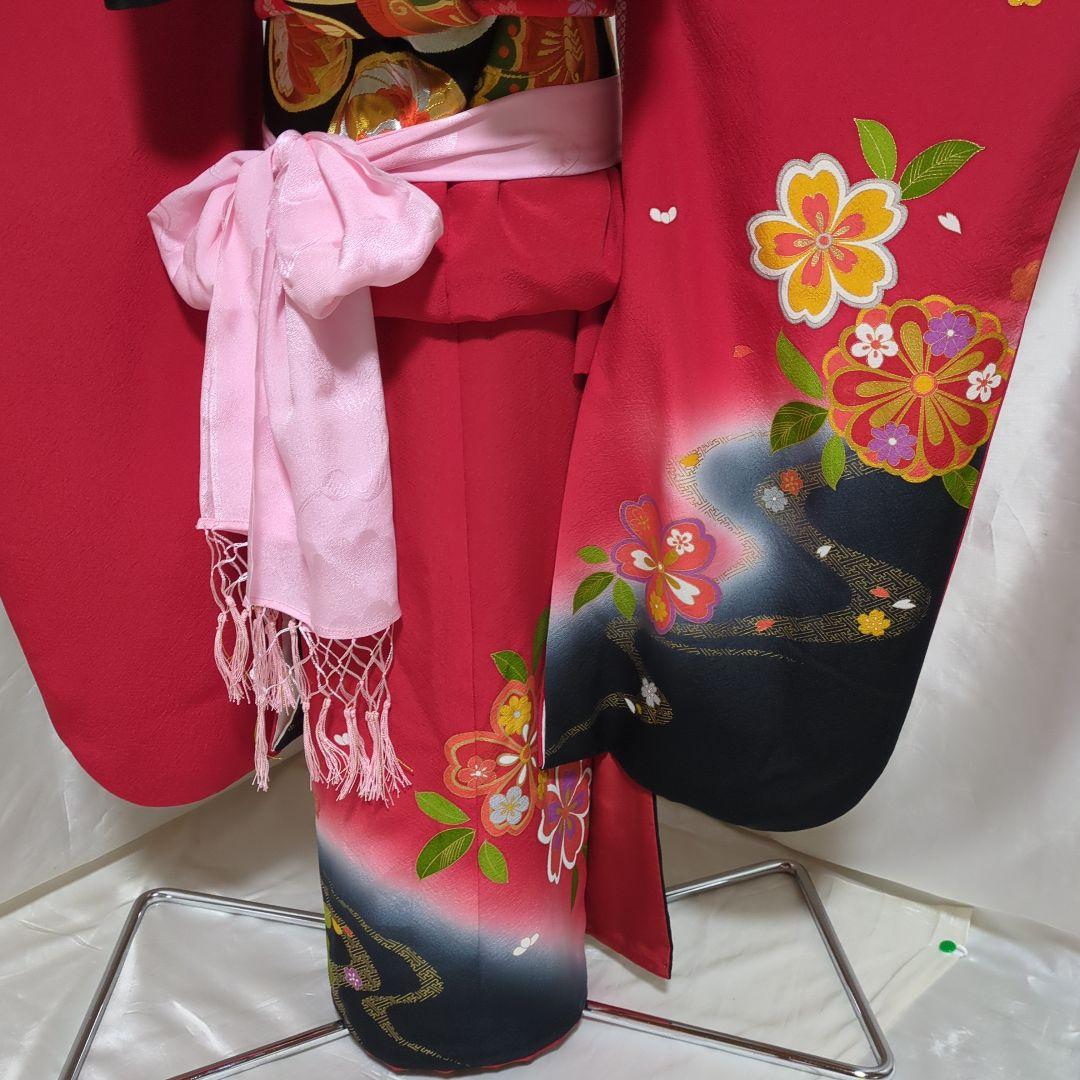 七五三　７歳女の子用 赤色花柄 正絹着物 　簪セット付き