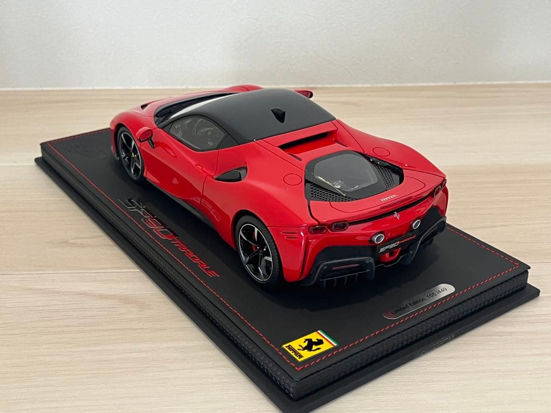 BBR 1/18 ポルシェSF90 Stradale 105/449台限定モデル
