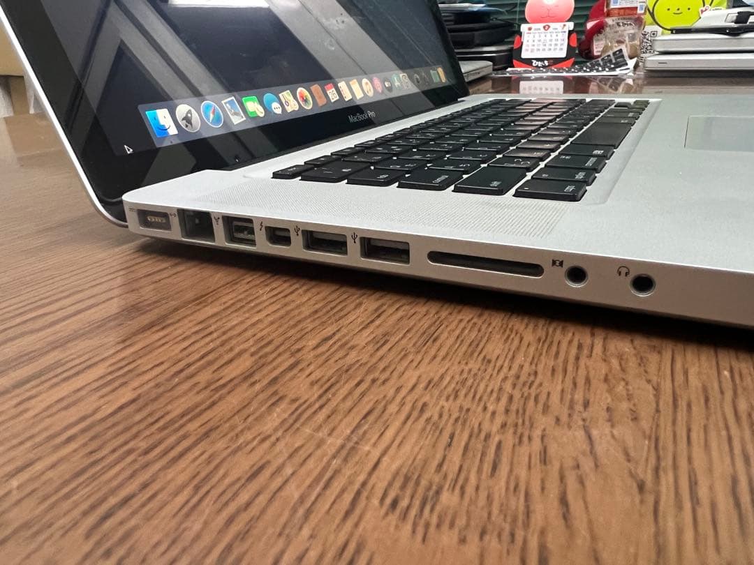 MacBook Pro 2011 15inch可動ジャンクと完全ジャンク２台