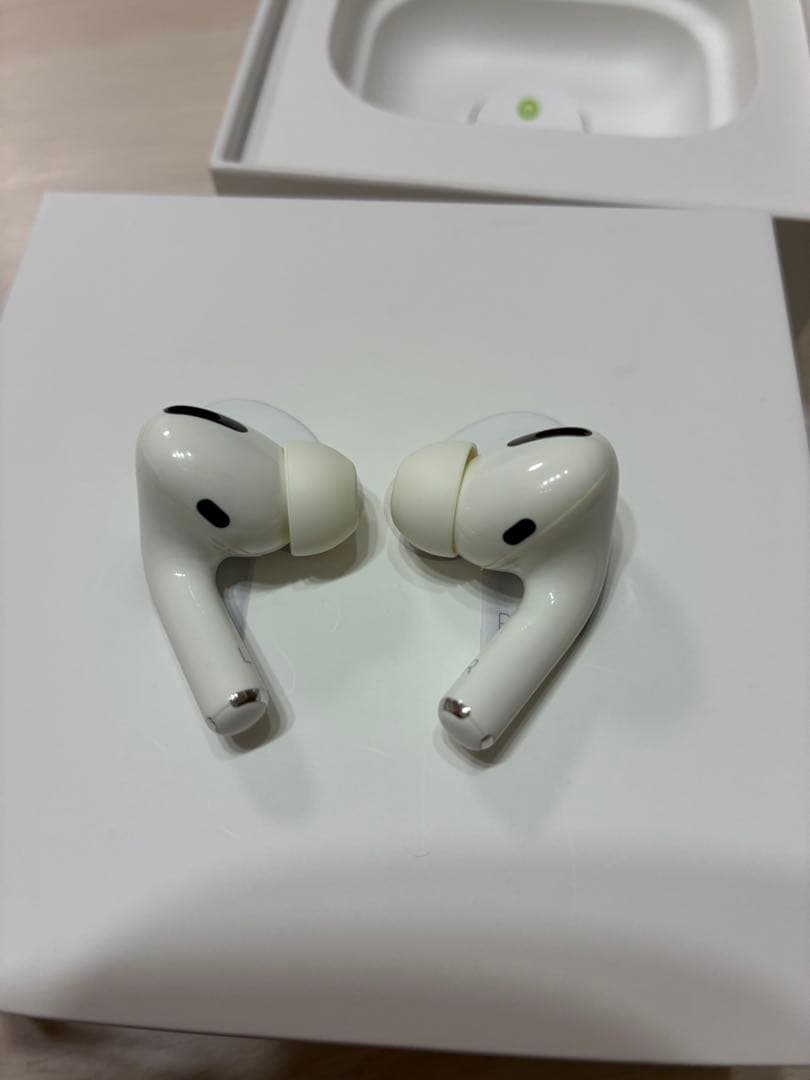 Apple AirPods Pro（第一世代）左耳ノイズあり ANC不具合