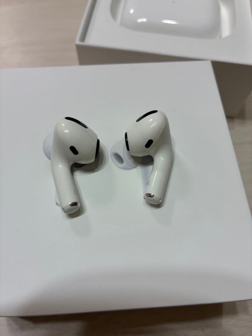 Apple AirPods Pro（第一世代）左耳ノイズあり ANC不具合