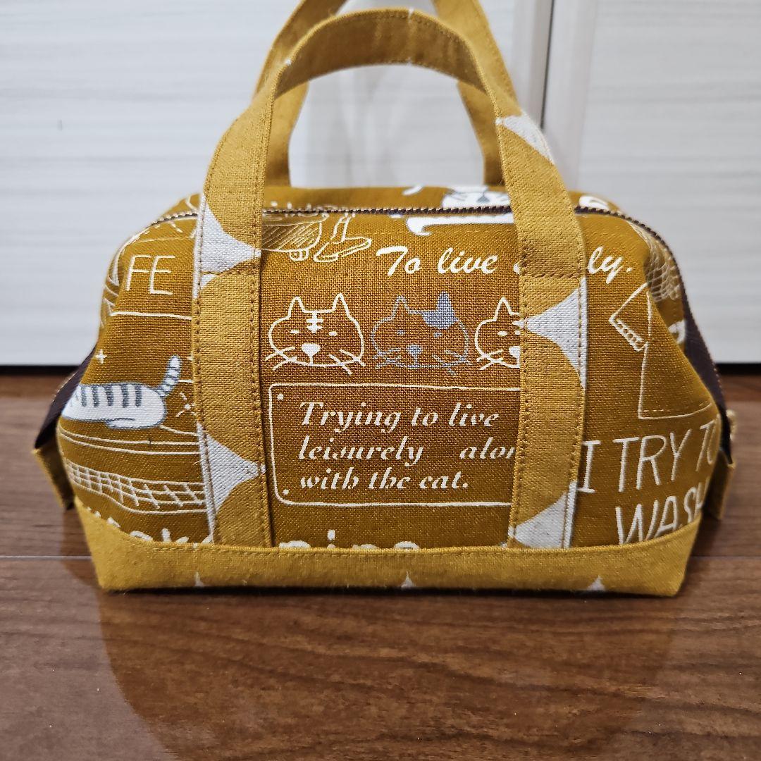 専用　お取り置き　持ち手つきワイヤーポーチ　お掃除ねこ　からし色