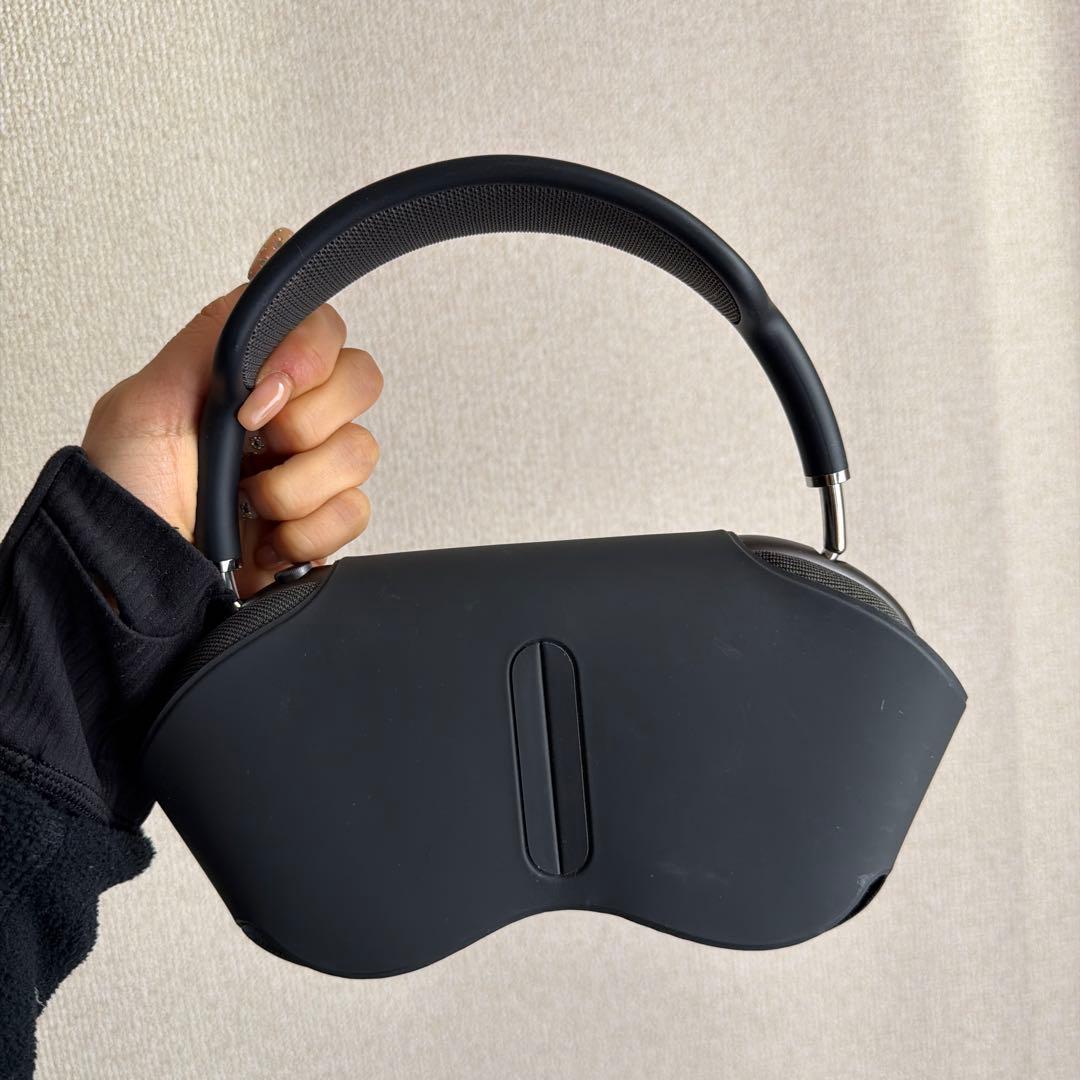 ブラック ワイヤレスイヤホン オーバーイヤー型