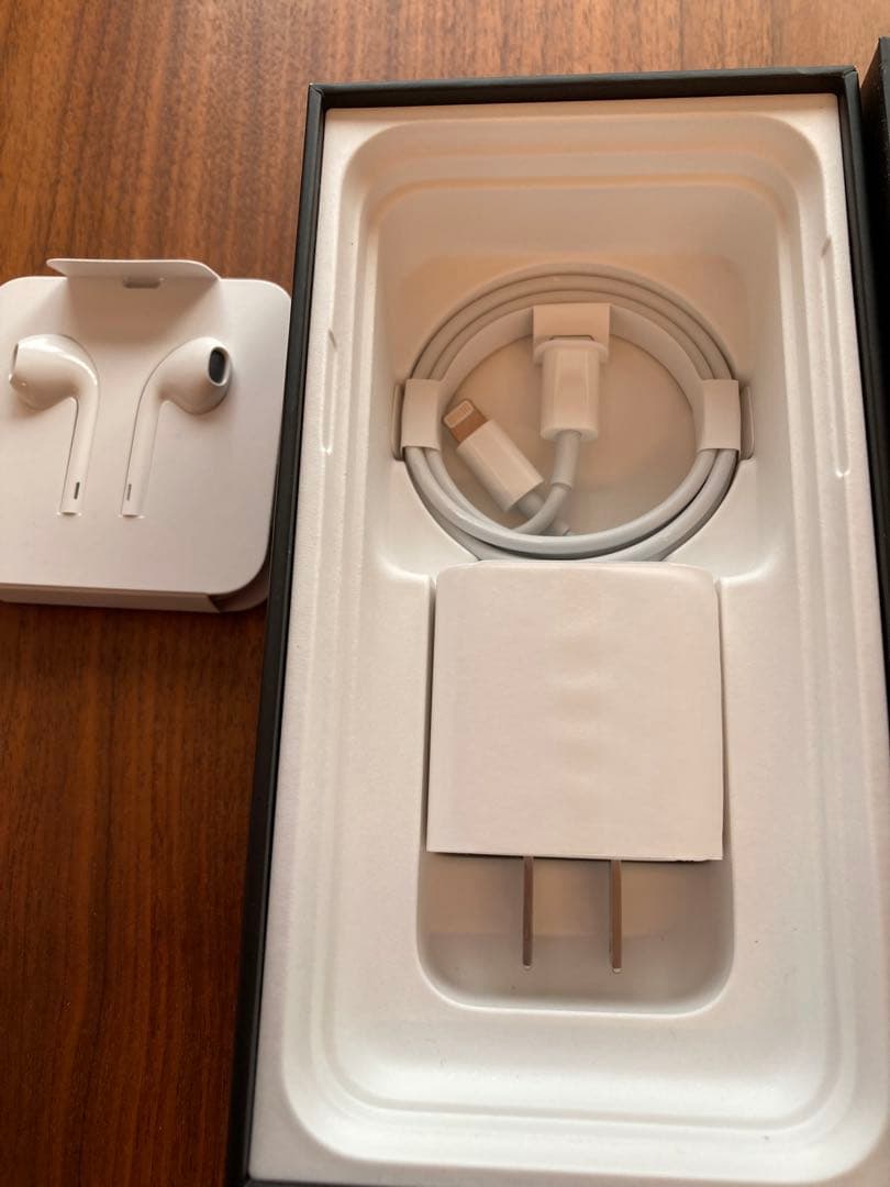 ※ジャンク品　iPhone 11 Pro 512GB 元箱あり 画面ひび　水没品
