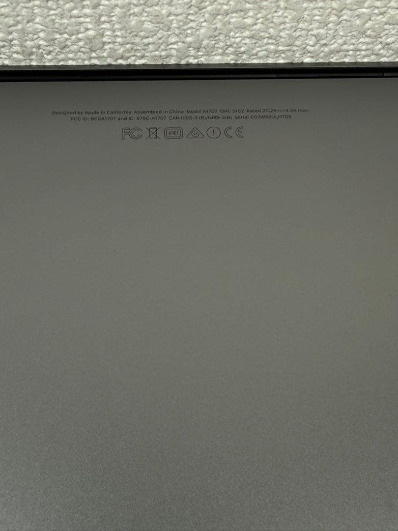 MacBook本体 Apple MacBook Pro 15 2017 i7/16GB/250Gb