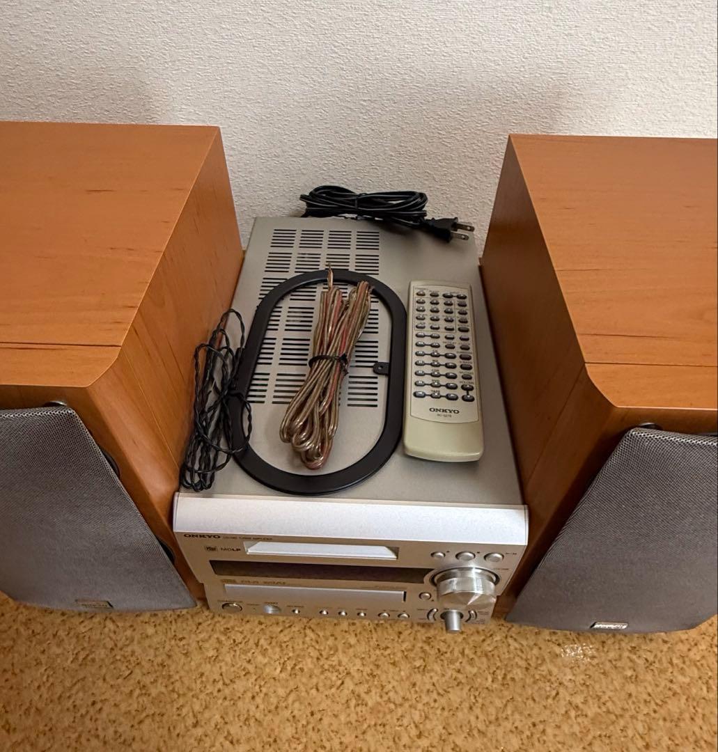 ONKYOミニコンポ FR-X7A CD/MD TUNER AMPLIFIER