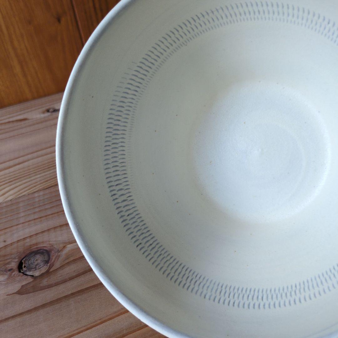 もももここです。小石原焼 丼ぶり 深鉢 ボウル うどん鉢 とびかんな 民藝