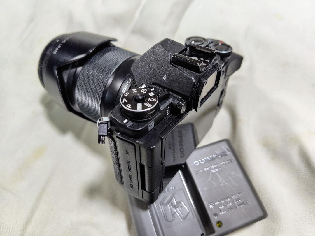 OM-D E-M5 MarkII ダブルレンズ　防塵・防滴でアウトドアに最適