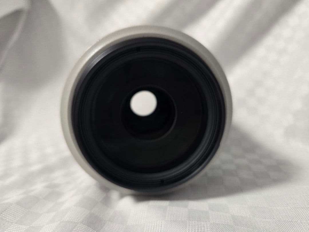 Canon EF 70-300mm f/4-5.6 IS USM ズームレンズ