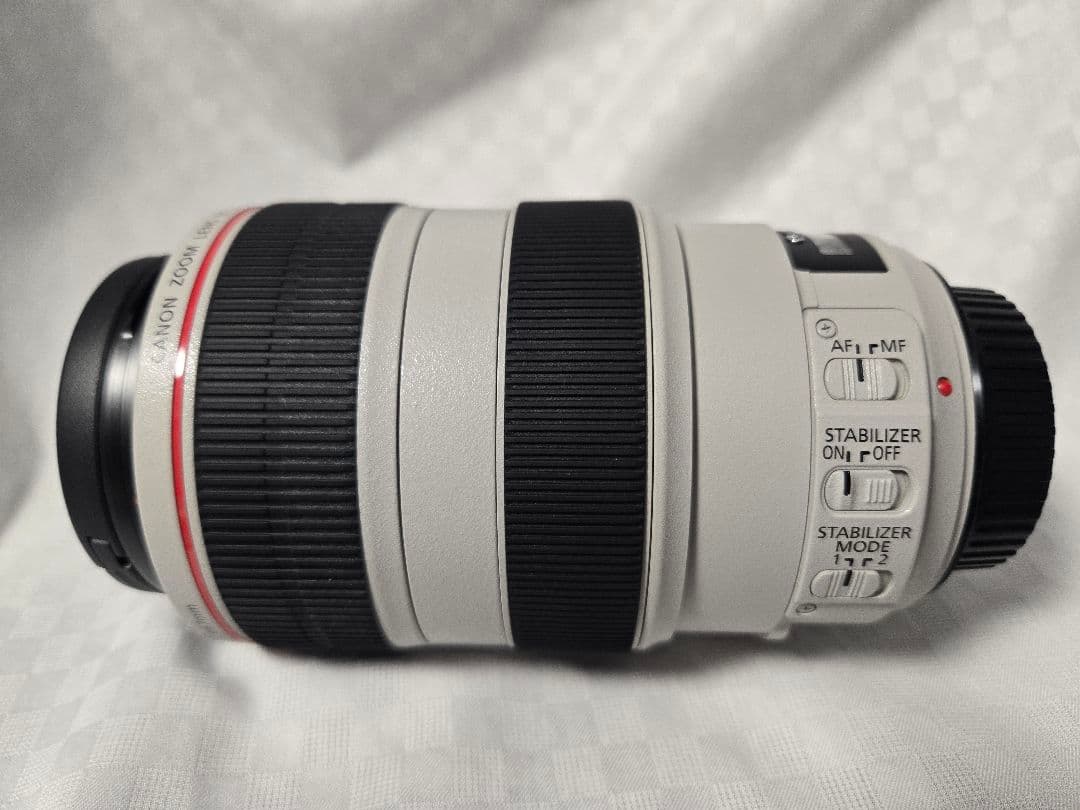 Canon EF 70-300mm f/4-5.6 IS USM ズームレンズ