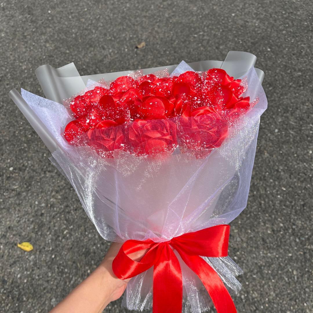 14本赤い薔薇ブーケ　アートフラワー プレゼント お祝い 枯れない花 特別な人へ