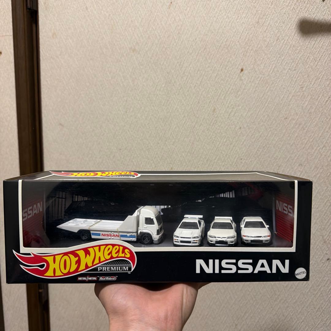 ミニカー Hot Wheels Nissan 4-Car Set R32 R33 R34