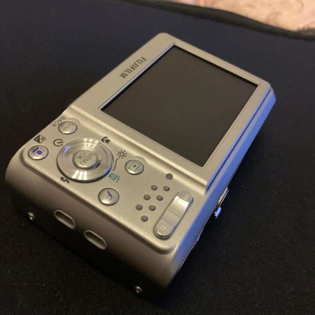 名機　FUJIFILM FinePix F31fd美品　xdカード付　完動品