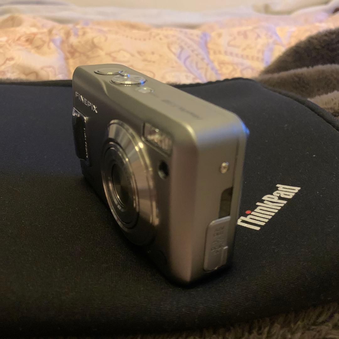 名機　FUJIFILM FinePix F31fd美品　xdカード付　完動品