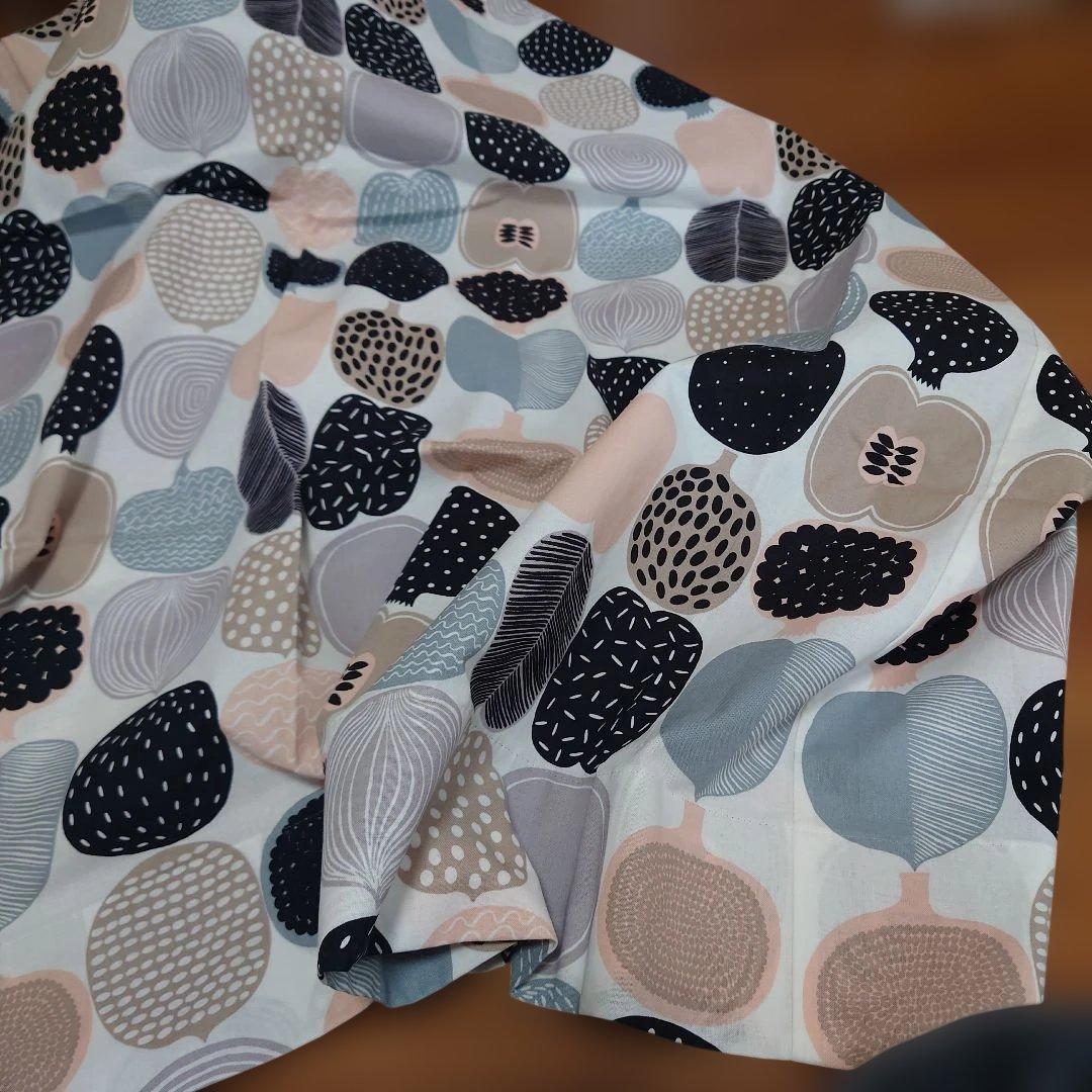 MARIMEKKO オーダーカーテン KOMPOTTI入荷まち