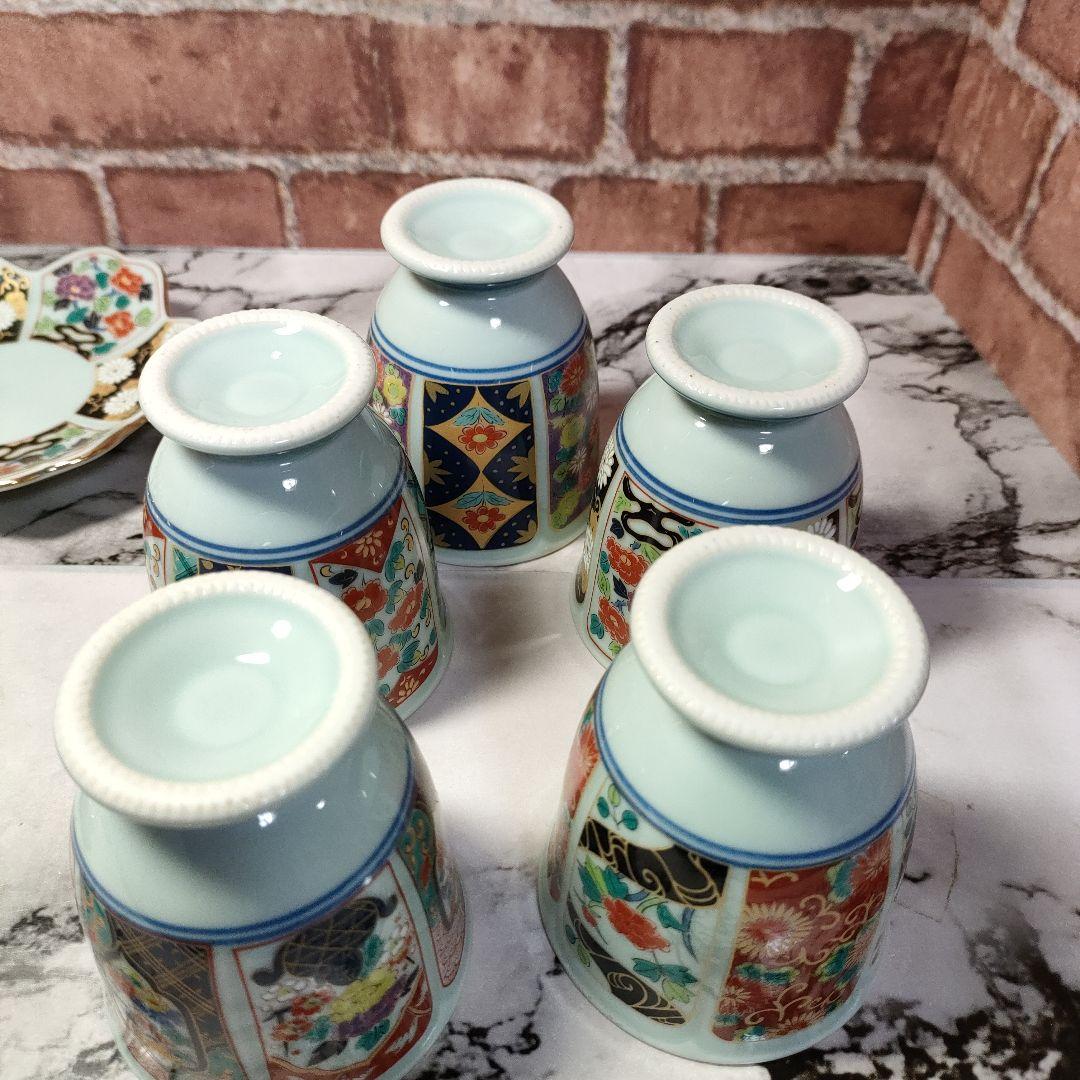 有田焼  古伊万里 フリーカップ＆ソーサー 絵変わり 花型 金彩 ５客セット