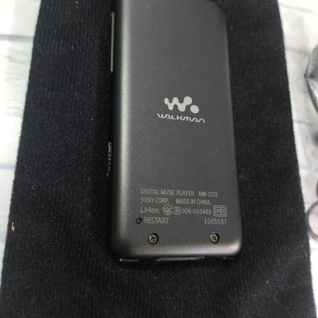 美品　SONY NW-S313 ソニーウォークマン4GB　ブラック　動品