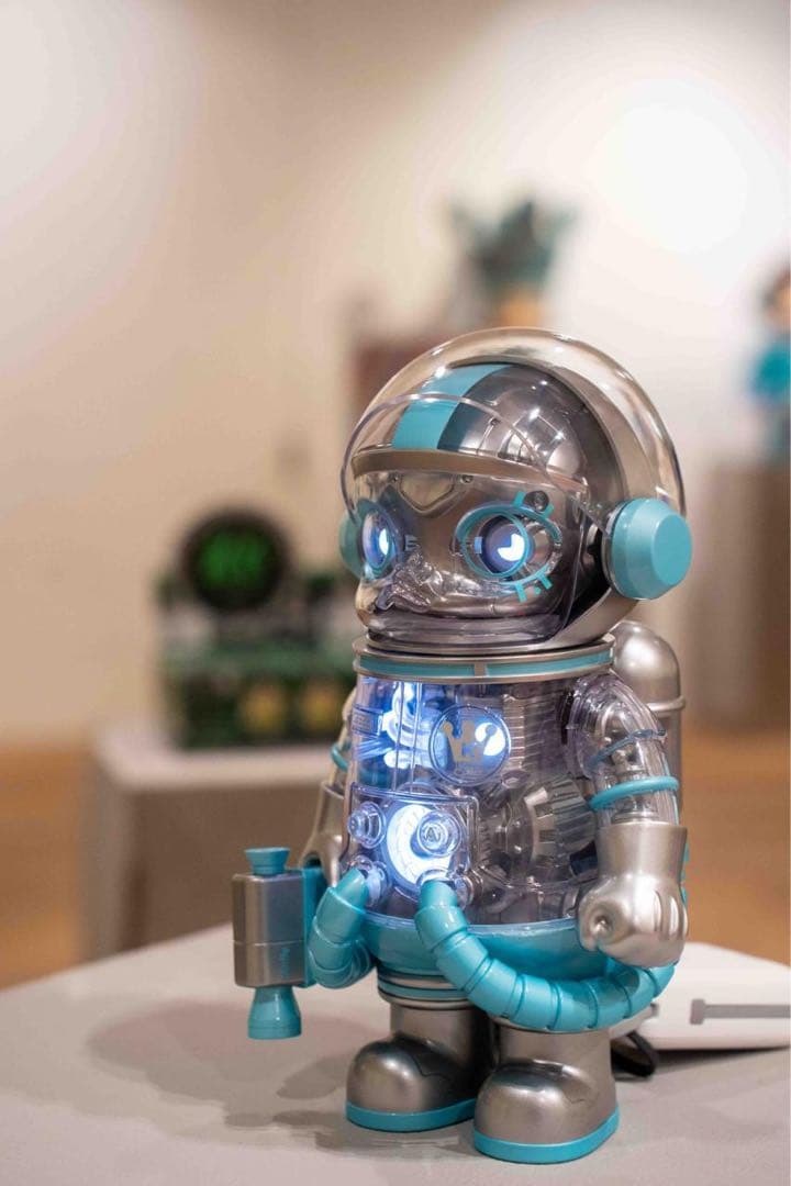 POPMART MEGA SPACE MOLLY 400% エンジン