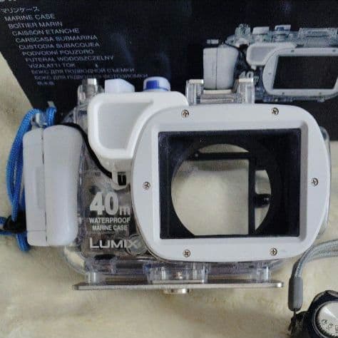 水中カメラセット　①LUMIX DMC-TZ7-A ②マリンケース DMW-MC