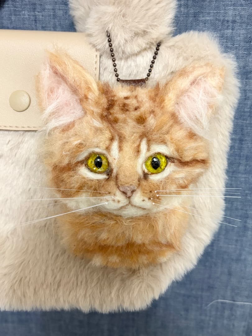 A猫　羊毛フェルト茶トラ猫キーホルダーandフェイクファーバッグ