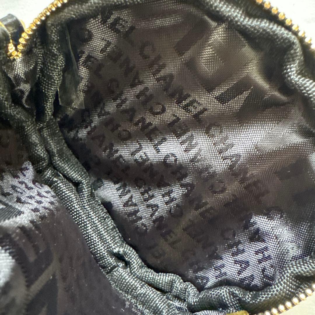 CHANEL 海外VIP 顧客限定 ノベルティ スマホポーチ ショルダーバッグ