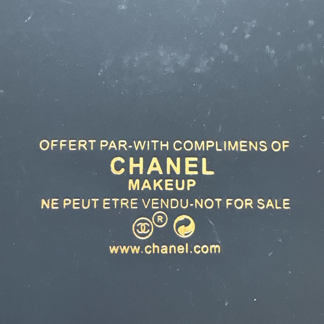 CHANEL 海外VIP 顧客限定 ノベルティ スマホポーチ ショルダーバッグ