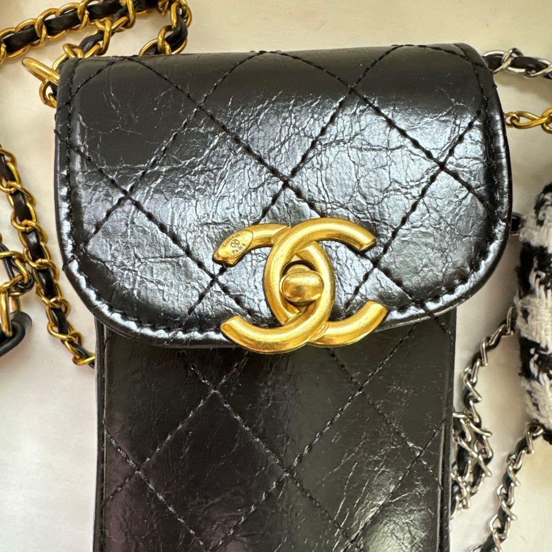 CHANEL 海外VIP 顧客限定 ノベルティ スマホポーチ ショルダーバッグ